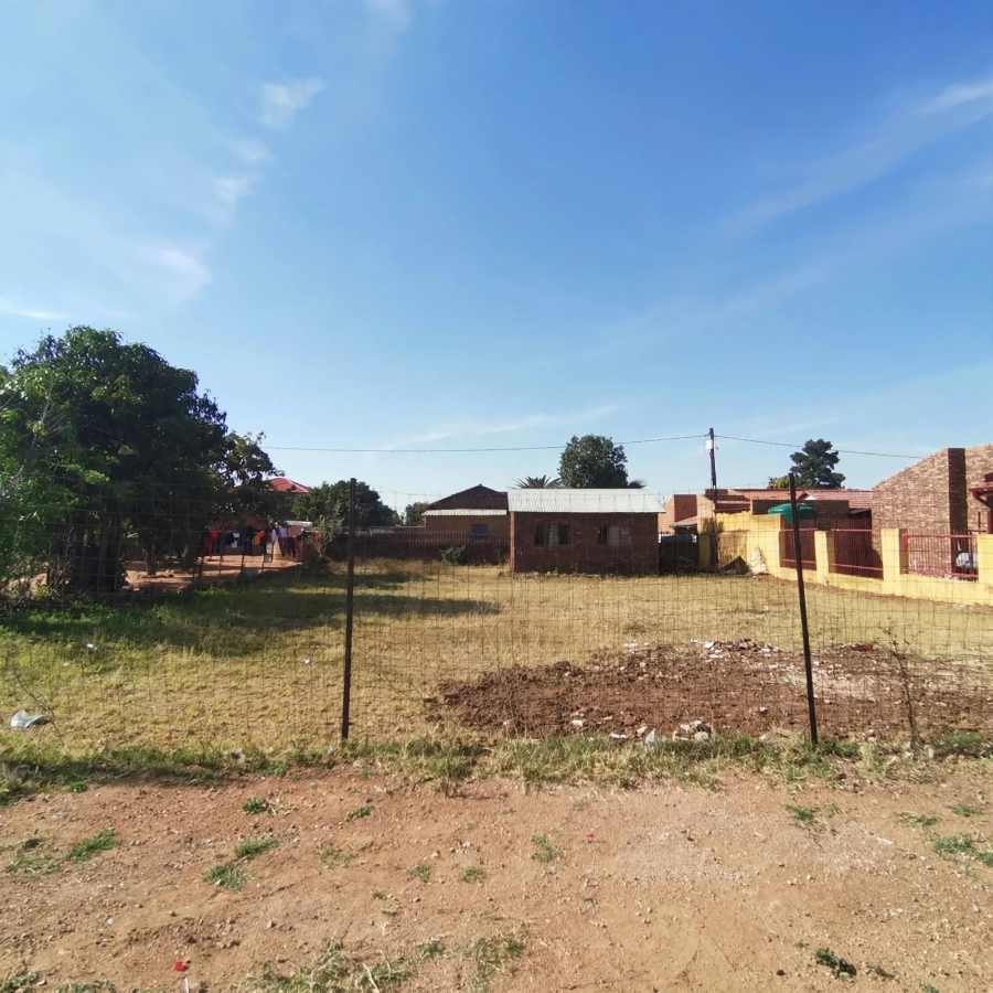 1 Bedroom Property for Sale in Lethlabile North West